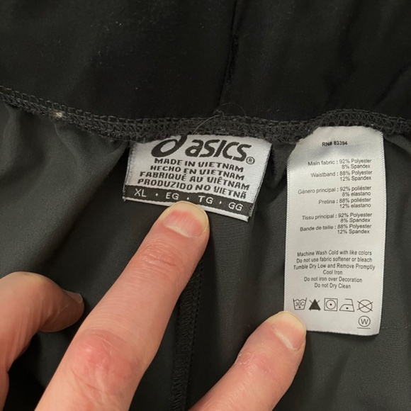 ASICS Men's XL Gray with Black Workout Shorts MEN'S 9IN ASICS MIXER SHORT - Picture 7 of 14